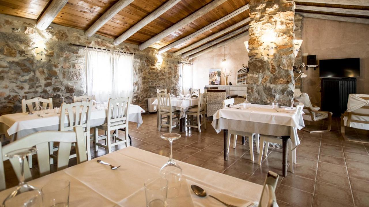 La Casa De La Estacion Hotel Sarrión Buitenkant foto