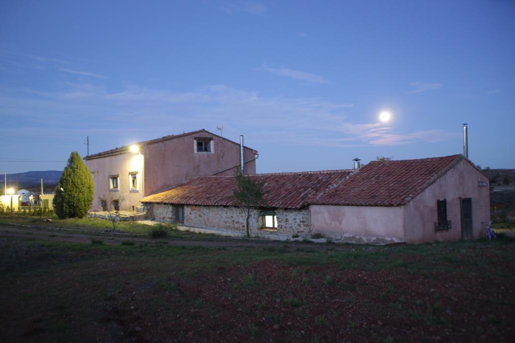 La Casa De La Estacion Hotel Sarrión Buitenkant foto