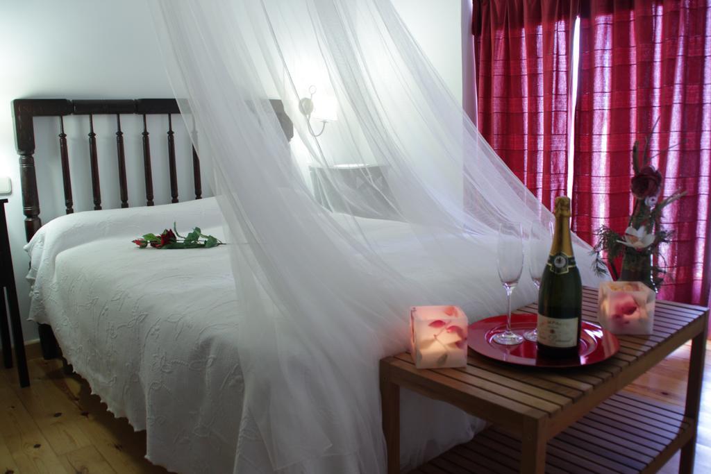 La Casa De La Estacion Hotel Sarrión Kamer foto