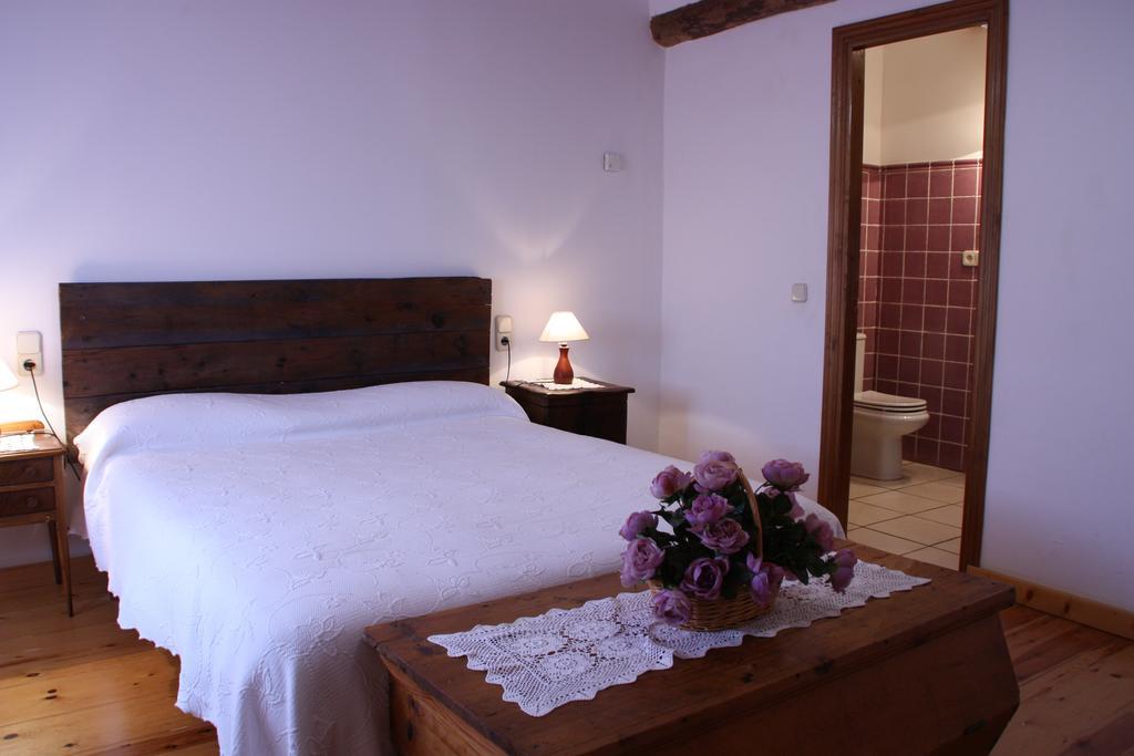 La Casa De La Estacion Hotel Sarrión Buitenkant foto